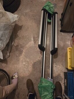 Predam strešný nosič