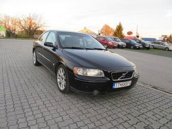 Volvo S60 2,4D AUTOMAT, TK+EK do novembra 2027