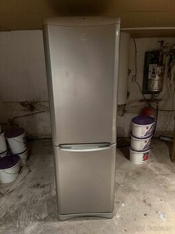 Chladnička s mrazničkou