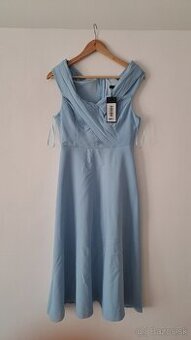 Spoločenské šaty Trendyol