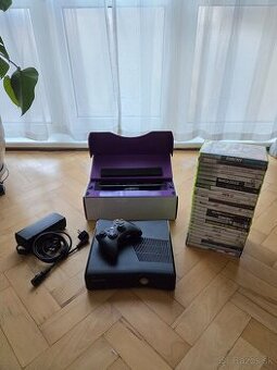 Xbox 360 Slim + Kinect + 25 hier