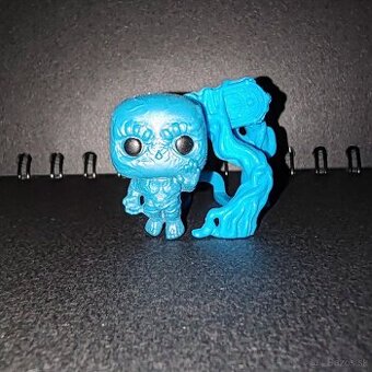 Figúrka Kinder Joy.  "Večná"