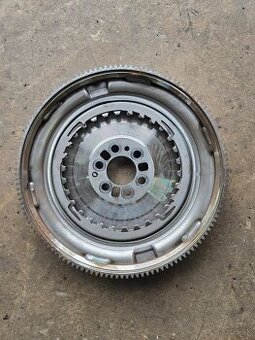 Dvojhmotný zotrvačník