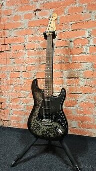Fender Stratocaster Black Paisley