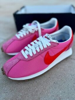 Ružové tenisky Nike W LD 1000