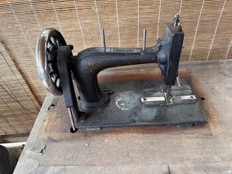 Pradám SINGER šiaci stroj