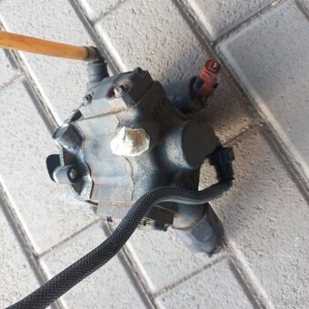 predam vstrekovacie cerpadlo na peugeot