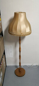 Starožitná stojaca lampa 2