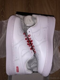 Nike Air Force 1 x Supreme Low White