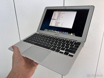 Apple MacBook Air (11-inch, Mid 2012)