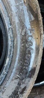 Predam letne pneu 4x 235/55R18 Continental