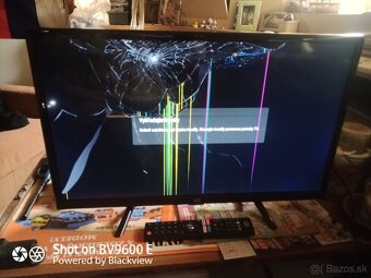 Model Tv UD 24W5210S