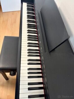 Digitalne piano Yamaha CLP525B + kreslo