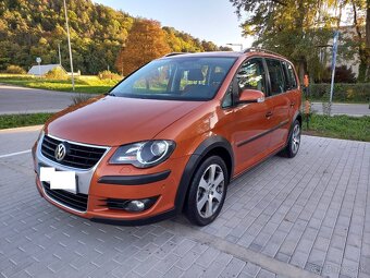 Volkswagen Touran Cross 2.0 TDi 103Kw(140Ps) EXCLUSIVE