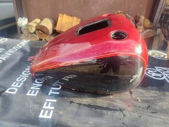 HARLEY DAVIDSON NÁDRŽ SOFTAIL FLS EFI