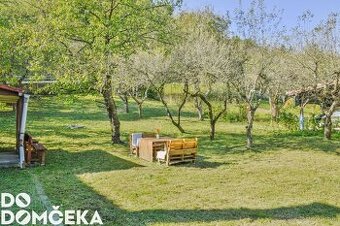 DO DOMČEKA | REZERVOVANÉ Stavebný pozemok s inžinierskymi si