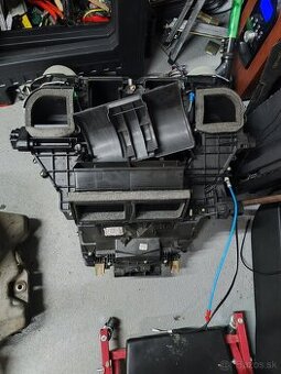 Predám na BMW E39 Touring ventilačnu jednotku