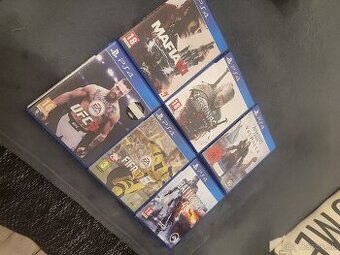 Predam playstation 4 + hry + playstation camera