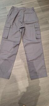 Monterkove nohavice rôzne