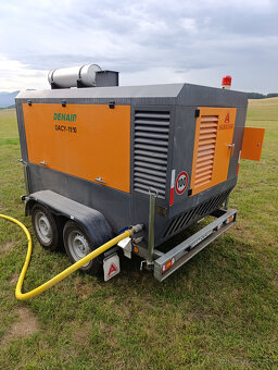 Kompresor na vrtanie studní Cummins, 300 MH, TOP ako nová