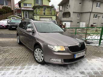 Škoda Superb Combi 2.0 TDi Elegance DSG