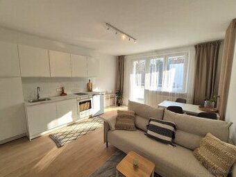 2i. byt KOMPLET REKONŠTRUKCIA Hlavačikova