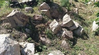 Stavebný kameň a zemina na zásyp