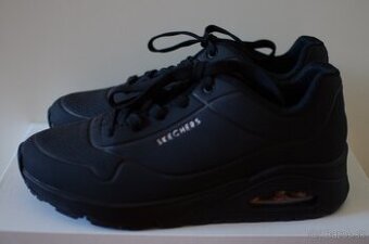 Tenisky Skechers v 38