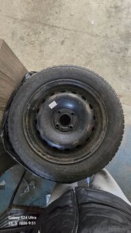 Predám plechové disky na zimných pneumatikách 185/60 R15