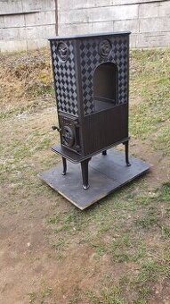 Liatinové kachle Jotul F 606  čierný lak