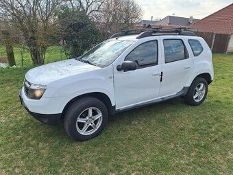 DACIA DUSTER 1,6 BENZÍN 4X4 ROK 2011