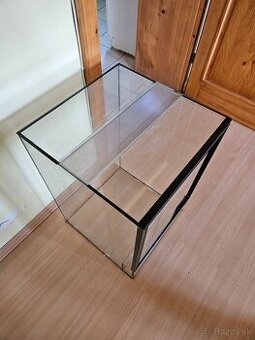Terarium v60 h40 š40