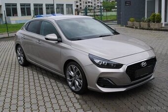 HYUNDAI I30 FASTBACK - PREDAJ AJ NA SPLÁTKY