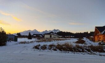 Stavebný pozemok s krásnym výhľadom na Tatry - Veľká Lomnica