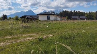 Stavebný pozemok s krásnym výhľadom na Tatry - Veľká Lomnica