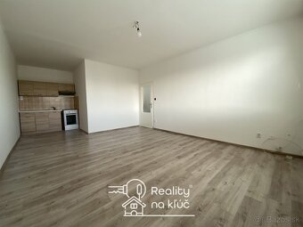Na prenájom 2-izbový byt na sídlisku Juh v Nových Zámkoch