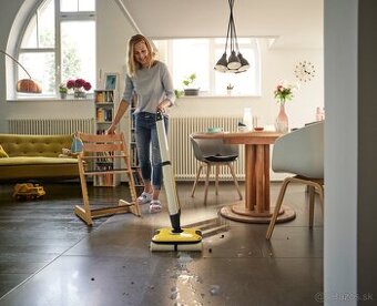 Čistič tvrdých podláh Karcher FC 7 CORDLESS