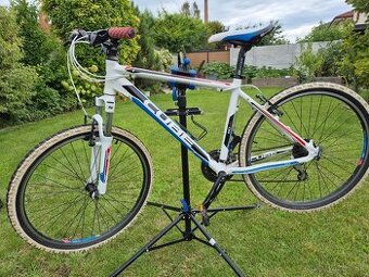 Horsky bike Cube Race 260