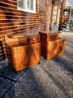 Predam nocne stolíky.