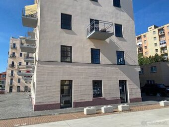 Novostavba komerčného priestoru - PREDAJ