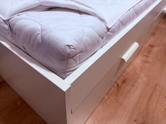Manželská posteľ ikea a kvalitný matrac
