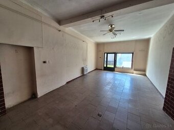 Dom v centre mesta / 75 m2 / - Bytča ( Pamiatková zóna )