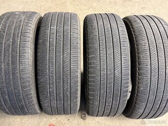 255/55R20