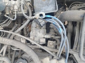 Mazda demio 1.3 benzín motor a jeho casti