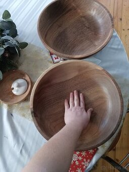 Drevené misky z amerického orecha