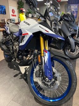 Suzuki Vstrom800 DE 2025