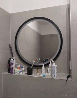 Zrkadlo do kupelky