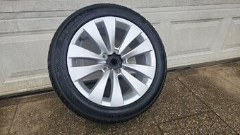 Volkswagen original rezerva 235/45 r17