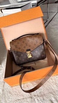 Louis Vuitton Pochette Metis