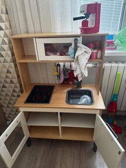 Kuchynka s príslušenstvom